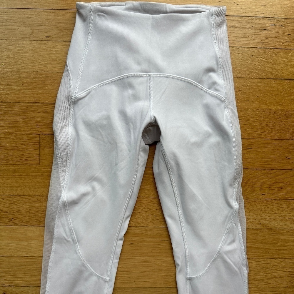 Lululemon Clear The Court 28 White With Hint of Pink Leggings Women's Size 4 - Picture 6 of 14